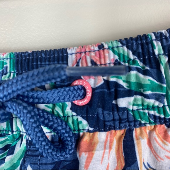 Vineyard Vines Swim Trunks Size Small - Picture 4 of 15